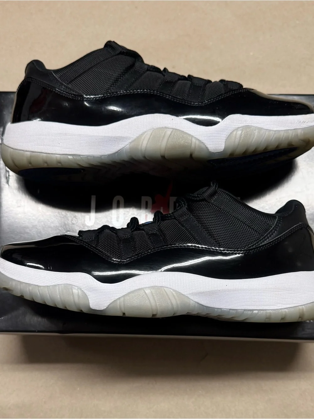 Nike Air Jordan 11 XI Retro Low Space Jam Mens size 8.5 Basketball Shoes Rare!
